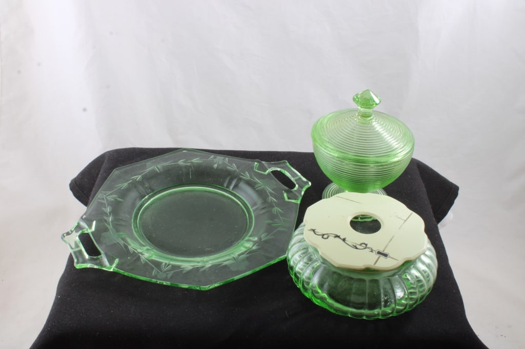 3 Vaseline/Uranium Glass Pieces (1 of 16)