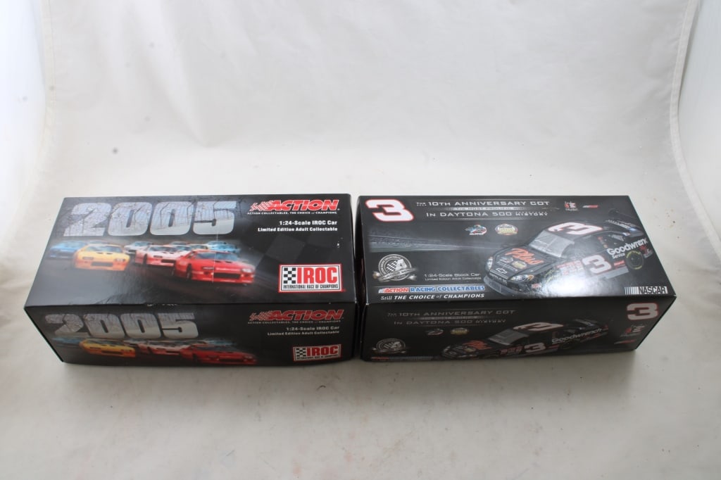 2 Dale Earnhardt Nascar 1:24 Diecast Cars: 2 Dale Earnhardt Nascar 1:24 Diecast Cars#3 2008 Impala SS & #14 1988 Camaro IROC Xtreme as pictured. Please ask questins and read terms & conditions before bidding.
