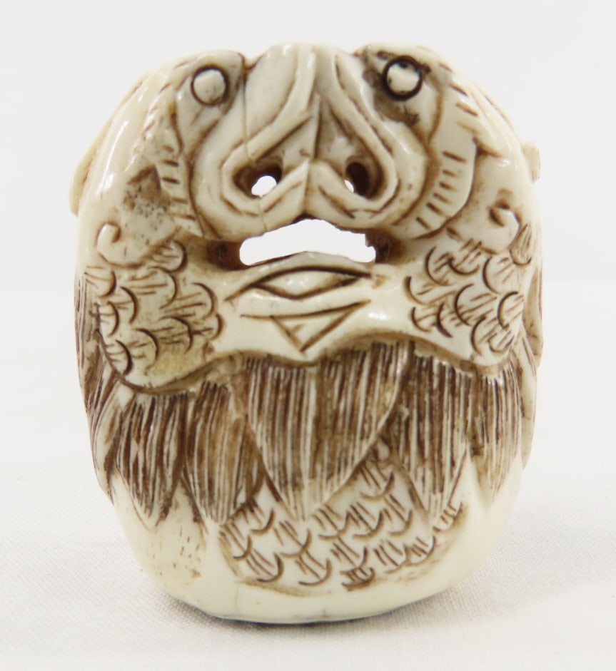 Signed Japanese Nanryu Netsuke: Signed Japanese Nanryu Netsuke Please ask questions and read terms & conditions before bidding.