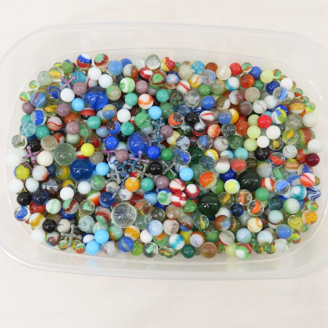 Collection of vintage & antique marbles: Collection of vintage & antique marbles and a few bonus jacks Please ask questions and read terms & conditions before bidding.