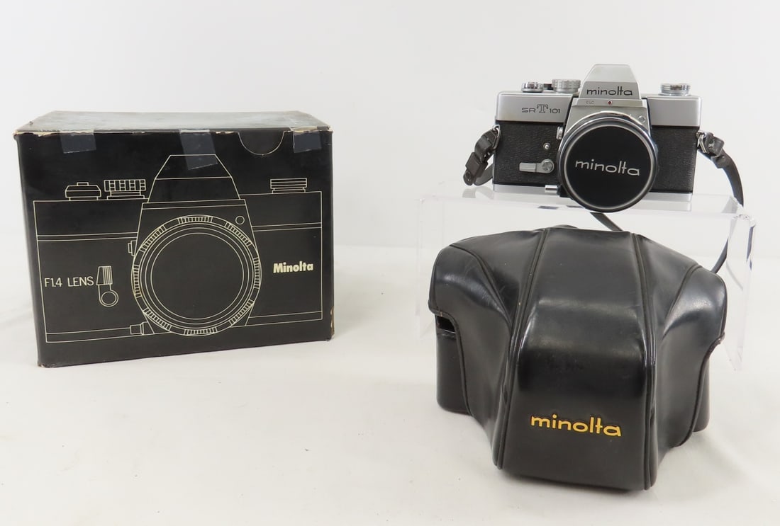 Minolta SRT101 35mm Film Camera w/58mm f/1.4 Lens (1 of 18)