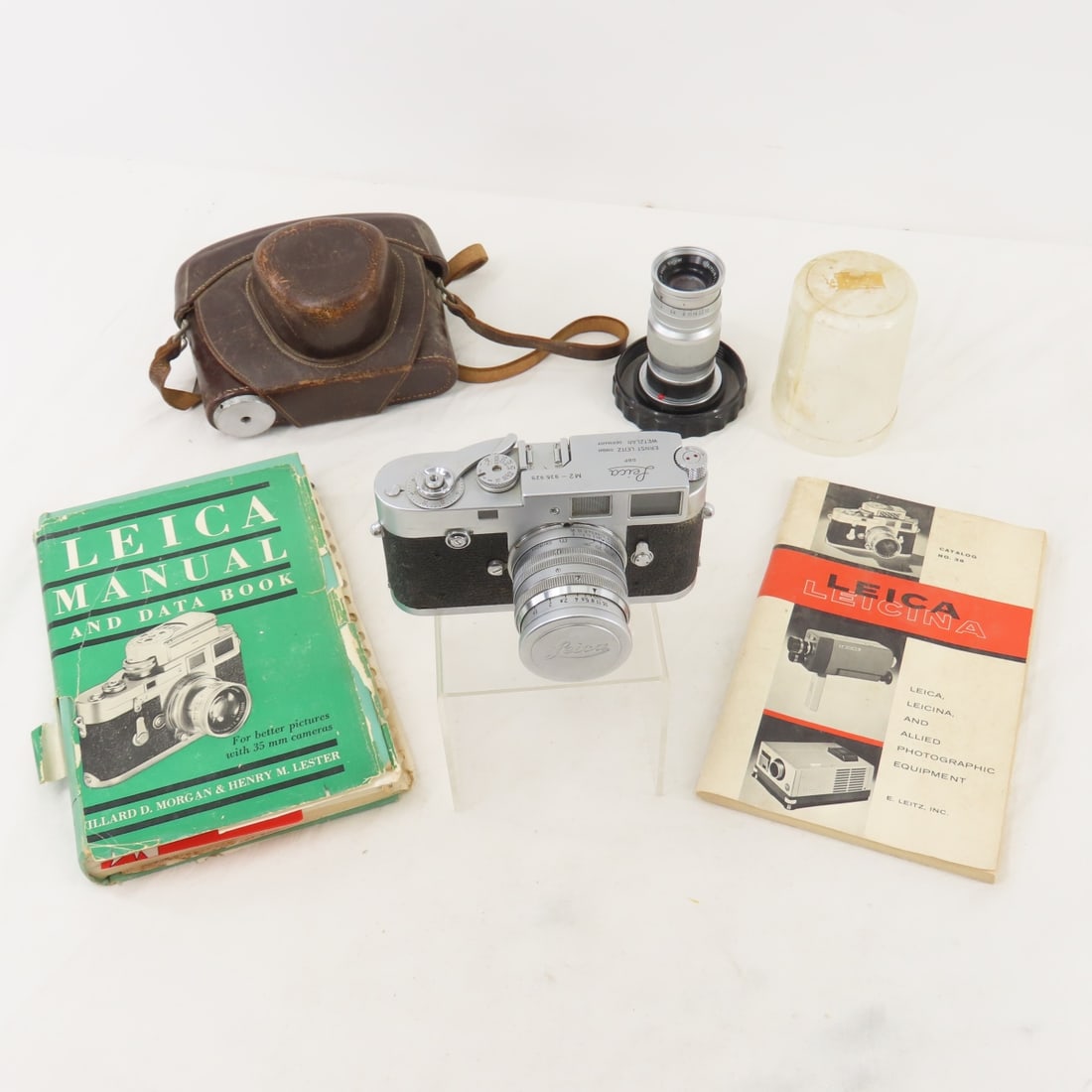 LEICA M2 Camera with lenses, case & paperwork (1 of 20)