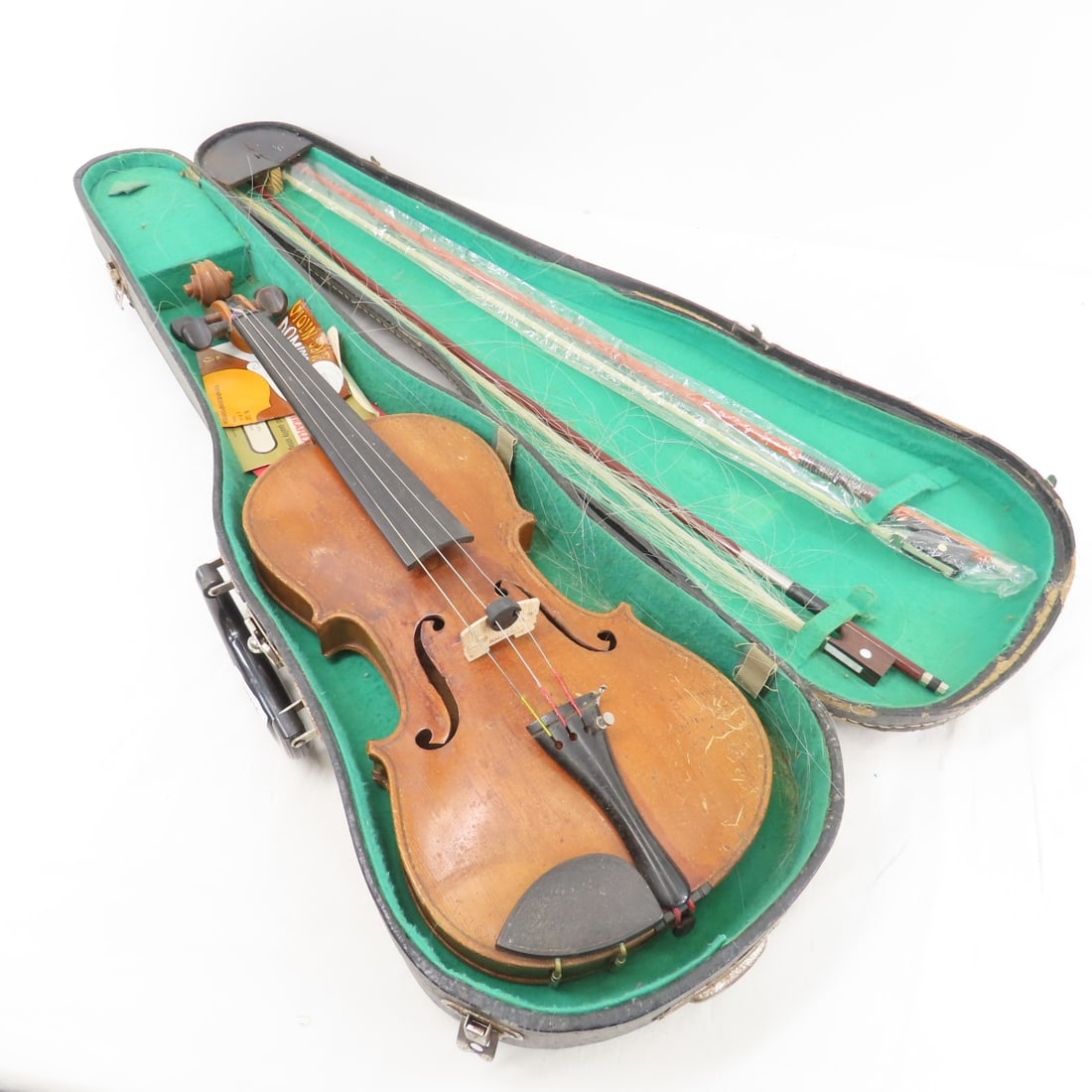 Antique Jacob Stainer Violin in case with 2 bows (1 of 20)