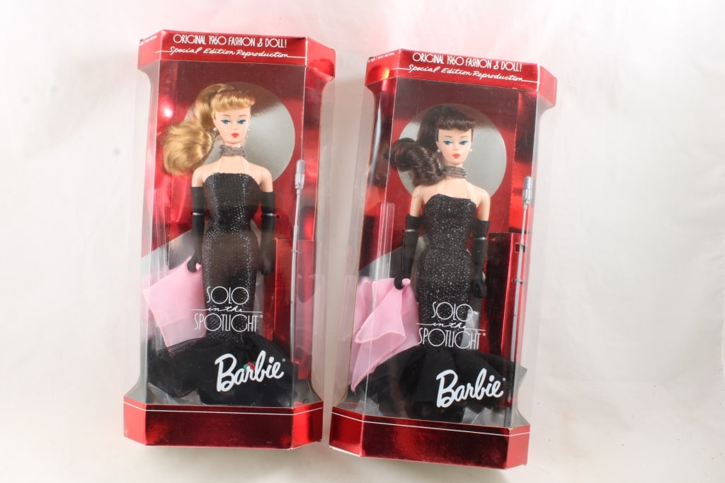 2 Barbie Solo in the Spotlight Dolls NRFB: 2 Barbie Solo in the Spotlight Dolls NRFB -1 is Blonde and the other is Brunette Never removed from the boxes as pictured. Please ask questions and read terms & conditions before bidding.