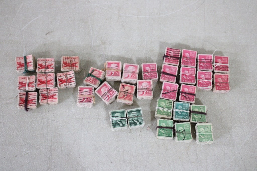 2500+ Collectible Cancelled Postage Stamps (1 of 13)