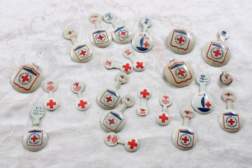 WW2 & Other  American Red Cross Fold Over Pins (1 of 7)