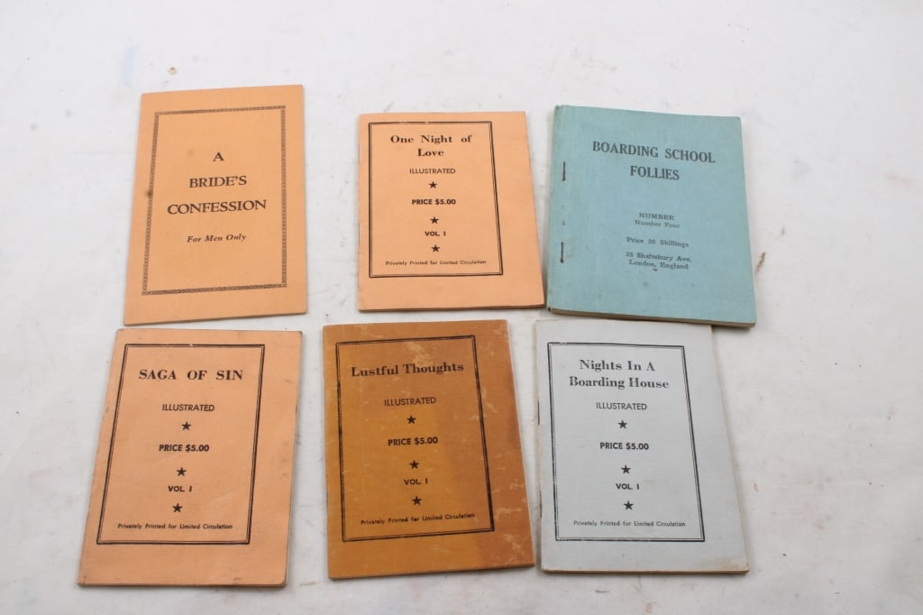 6 Antique Vintage Erotica Smut Booklets (1 of 10)