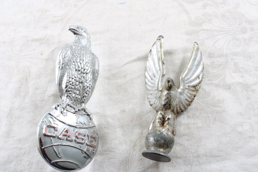 Case Implement Tractor Plow Eagle Earth Emblem+ (1 of 8)