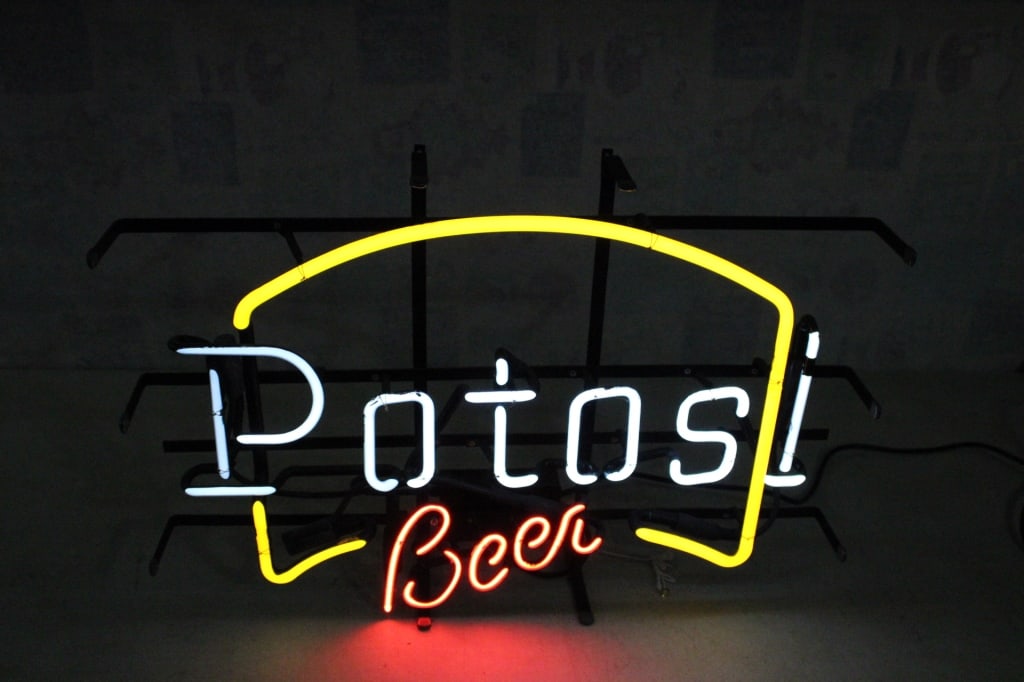 Potosi Beer Neon Sign WORKING (1 of 9)