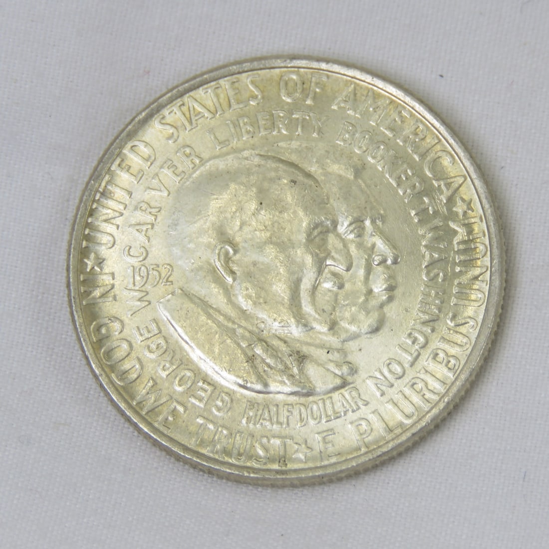 1952 Washington & Carver Half Dollar BU (1 of 2)