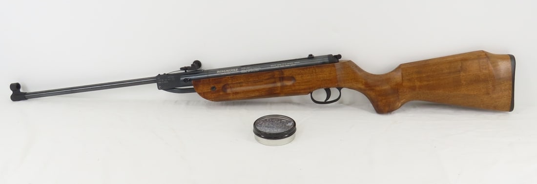 Winchester Daisy 600X .177 Air Rifle: .177 cal., pellet, BBC, SP, SS, 600 FPS, rifled steel barrel with solid steel shroud,, micro-adj. rear sight, hooded front sight with blade and ramp, grooved receiver, sporter-style select walnut stoc