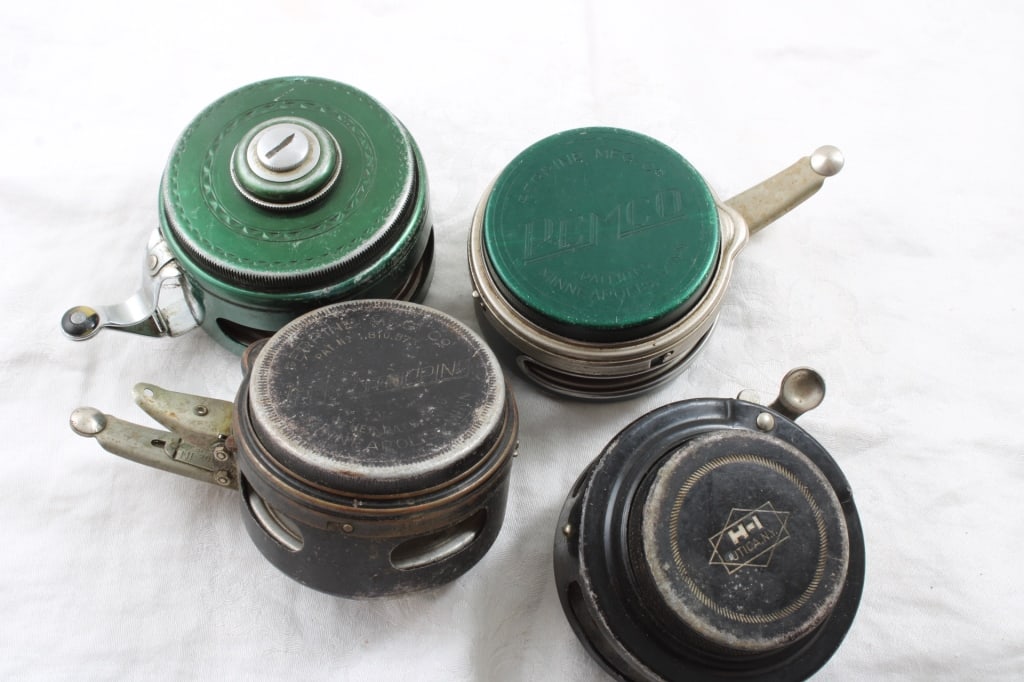 4 Fly Fishing Reels Perrine Mfg. & Shakespeare, H1 (1 of 11)