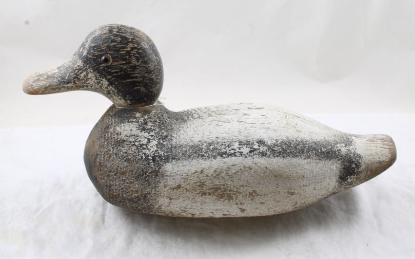 14" Wooden Duck Decoy with Glass Eyes: As pictured. Please ask questions & read terms & conditions before bidding.