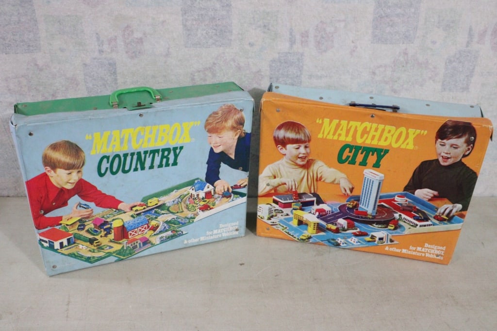 1972 Matchbox Country & City Fold Out Sets: No Vehicles, some wear, as pictured. Please ask questions & read terms & conditions before bidding.