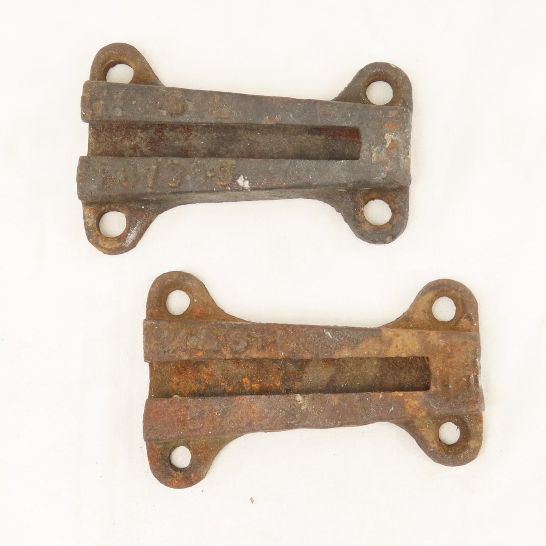 M&STL Marker Lamp Brackets: maybe off of locomotive- bigger than usual. 5 1/8" tall. From the Collection of Don L. Hofsomer. Please ask questions and read terms & conditions before bidding.