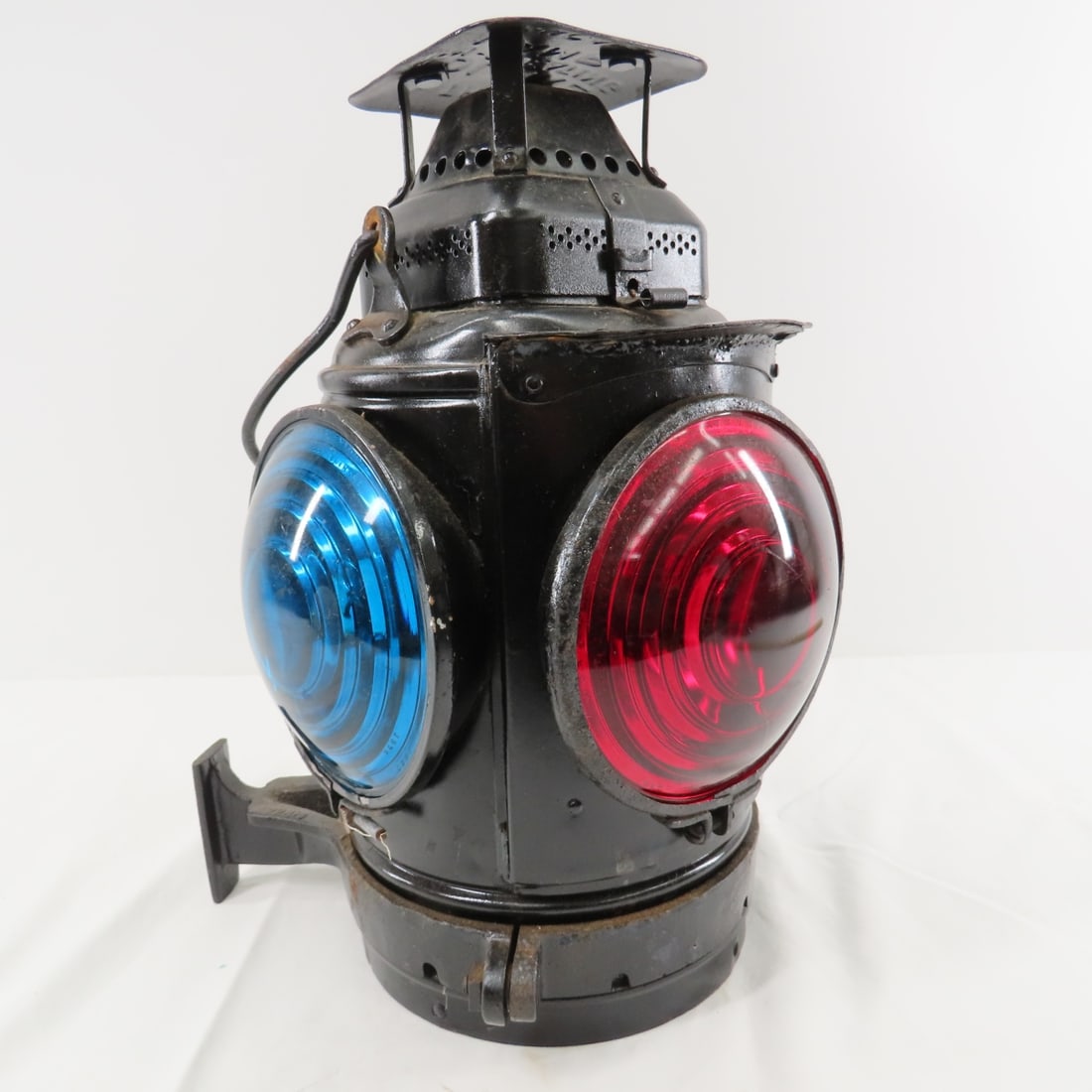 C&NW RR Adlake Marker Lamp: Please ask questions and read terms & conditions before bidding.