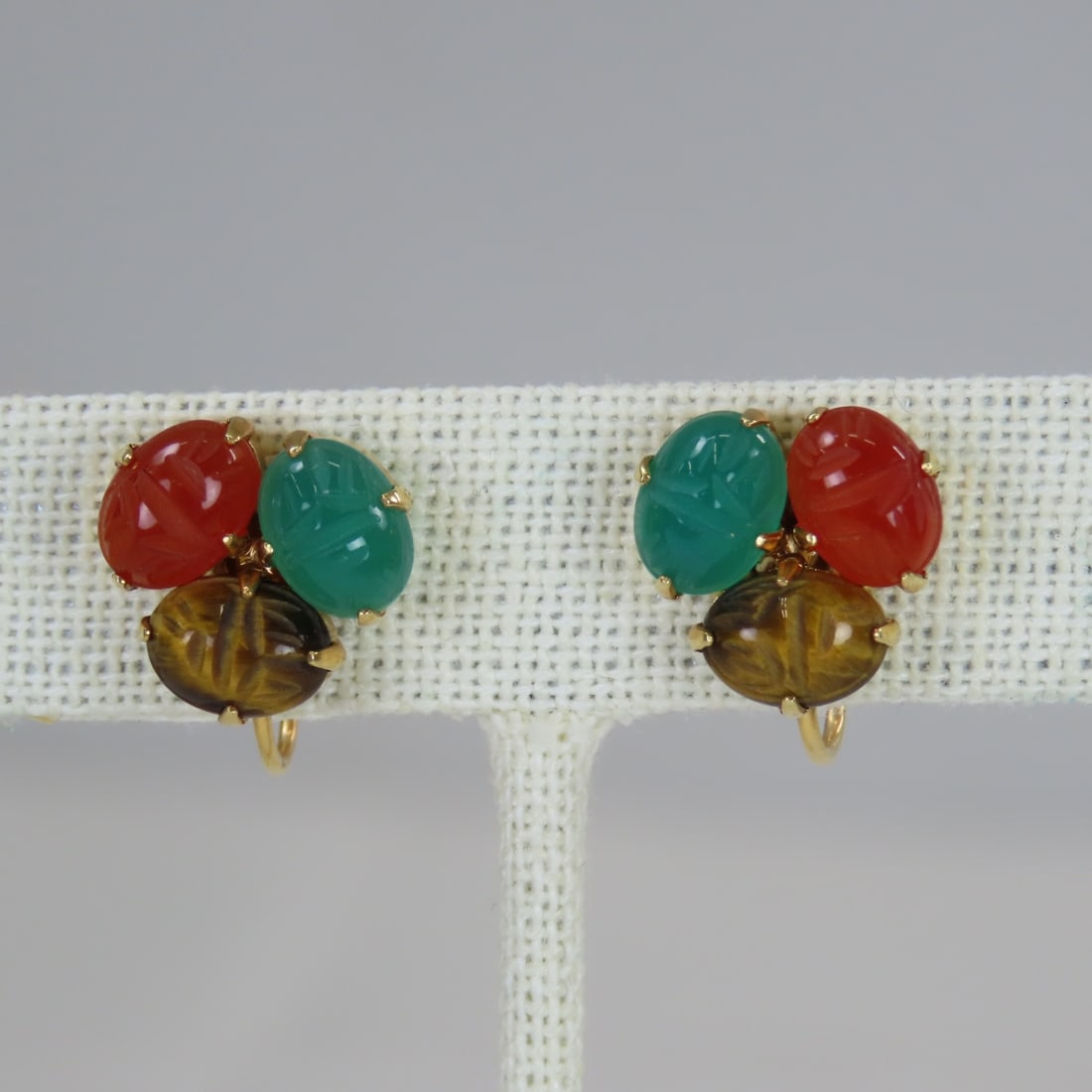 14kt Gold Screw Back Earrings - Jade, Carnelian: 14kt Gold Screw Back Earrings - Jade, Carnelian -and agate stones3.9 grams total weight. marked and tested Please ask questions and read terms & conditions before bidding.