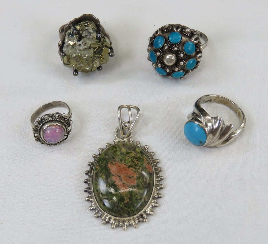 4 Sterling Silver Rings & Unakite Pendant (1 of 14)