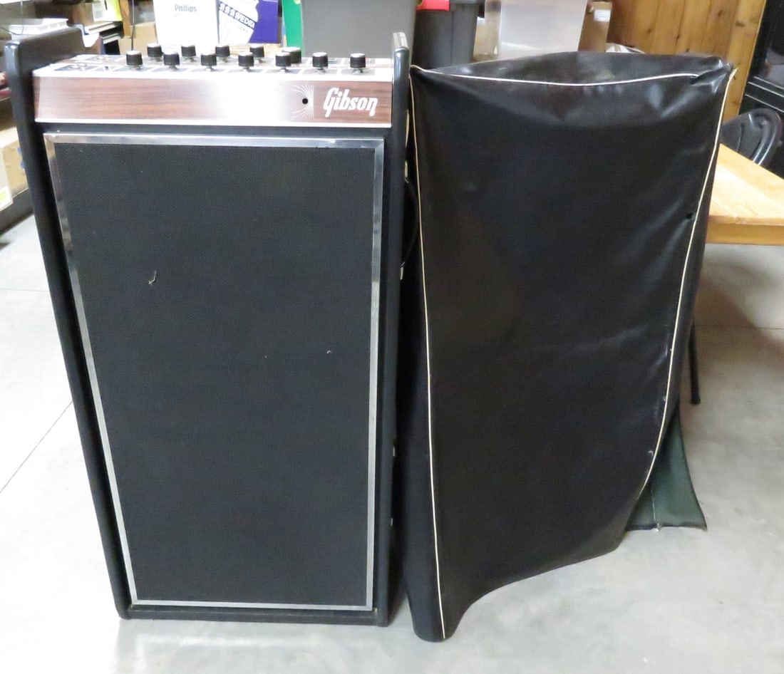 1960's Gibson Tube Amplifier Medalist 4/10 Amp (1 of 14)