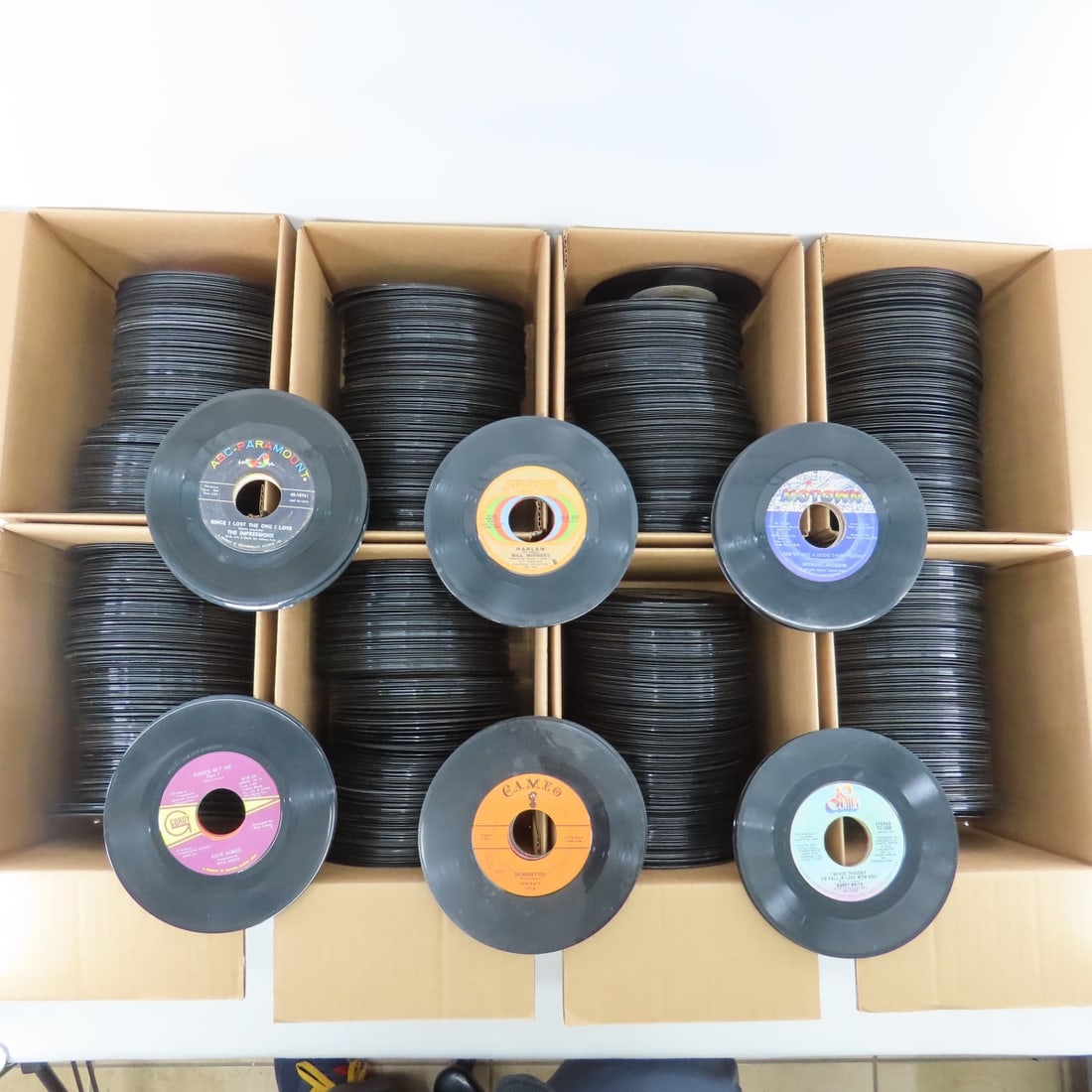 Barn find - 1000 45 RPM records, rock, pop, soul (1 of 11)