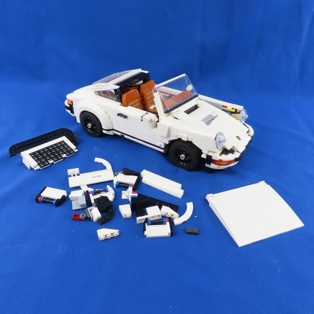 Lego Porche, put together mostly, no instructions (1 of 11)