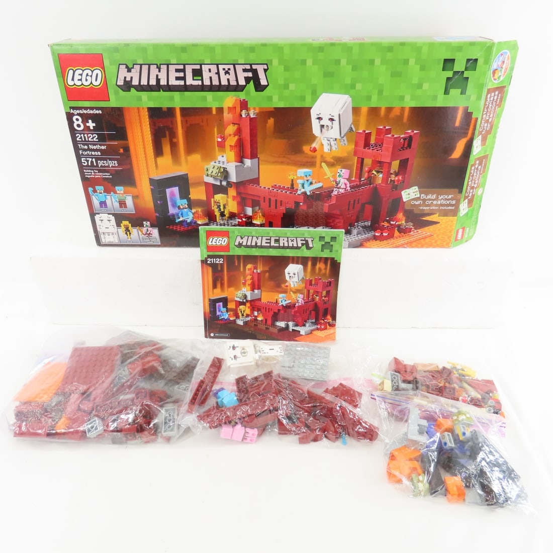 Lego Minecraft Set 21122 opened box (1 of 13)