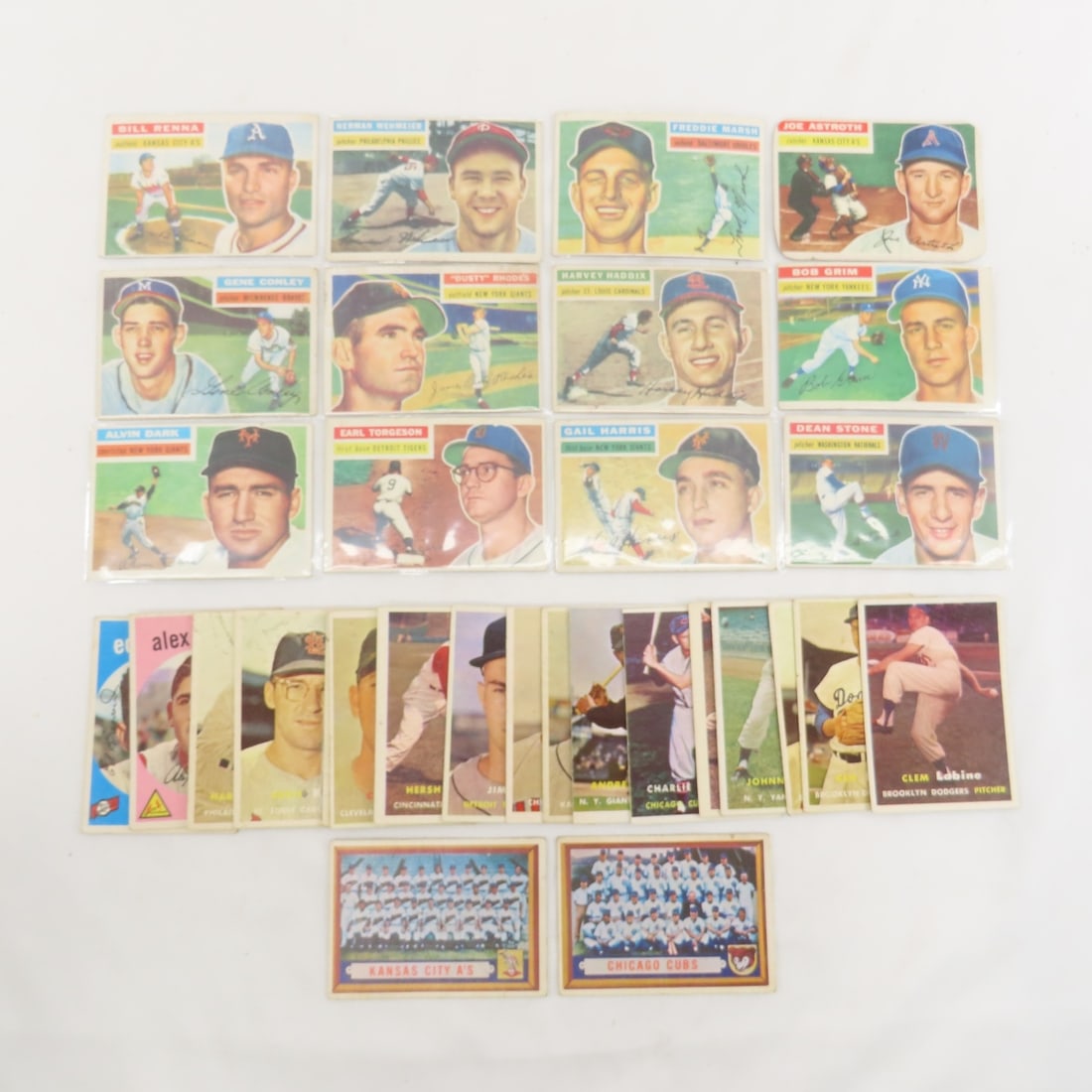 33 1956, 57 & 59 Topps Baseball Cards (1 of 11)