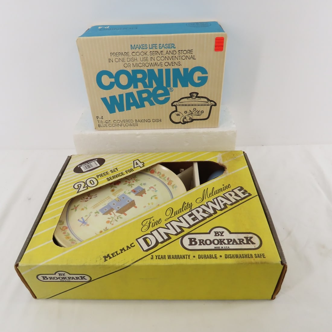 Corningware P-4 & Melamine dinnerware with boxes (1 of 20)