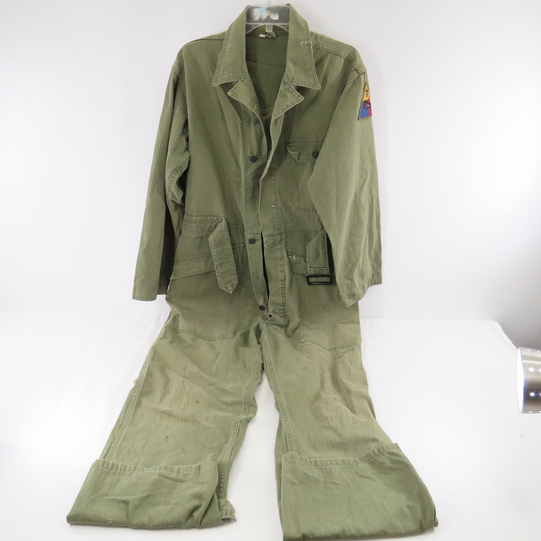 WWII 7th armored division coveralls 40R: WWII 7th armored division coveralls 40R- Please ask questions and read terms & conditions before bidding.