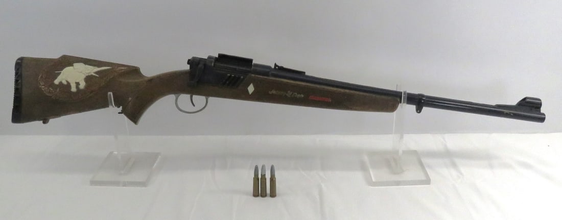 Johnny Eagle Magumba Toy Rifle with Bullets: Johnny Eagle Magumba Toy Rifle with Bullets - Cracked Stock Please read terms & conditions and ask questions before bidding.