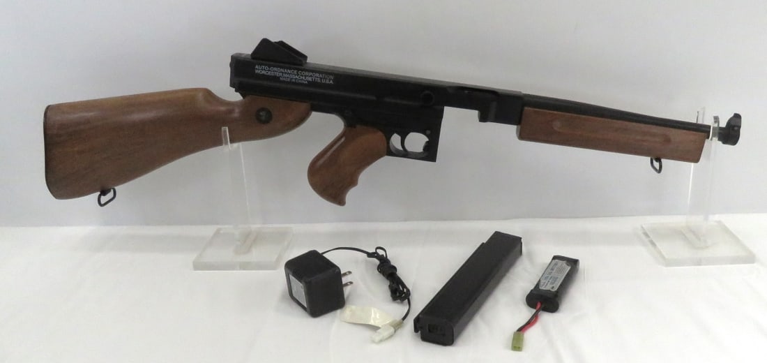 Thompson Battery Operated Submachine Gun SoftAir: Thompson Battery Operated Submachine Gun SoftAir - Missing Pieces, For Parts or Repair, made by Auto Ordnance 6mm M1A1 Please read terms & conditions and ask questions before bidding.