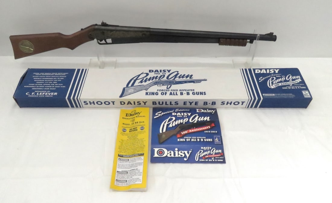 Daisy No 25 100th Anniversary Airgun Museum 2014: Daisy No 25 100th Anniversary Airgun Museum 2014 - Limited Edition 429/500 Good Compression with open box Please read terms & conditions and ask questions before bidding.