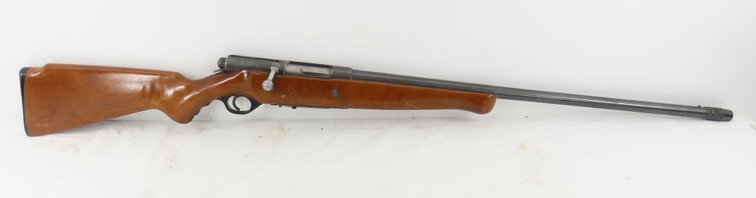 Mossberg 185D 20GA 2 3/4 shotgun: Mossberg 185D 20GA 2 3/4 shotgun - 26" barrel with choke, bolt action, wood stock with pistol grip and Schnabel forend, with magazine, no serial number. C&R or FFL transfer required. Please know local