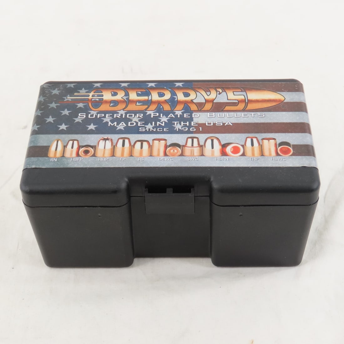 Berry's bullets 250 380 cal 100gr sealed box: Berry's bullets 250 380 cal 100gr sealed box - Please read terms & conditions and ask questions before bidding.