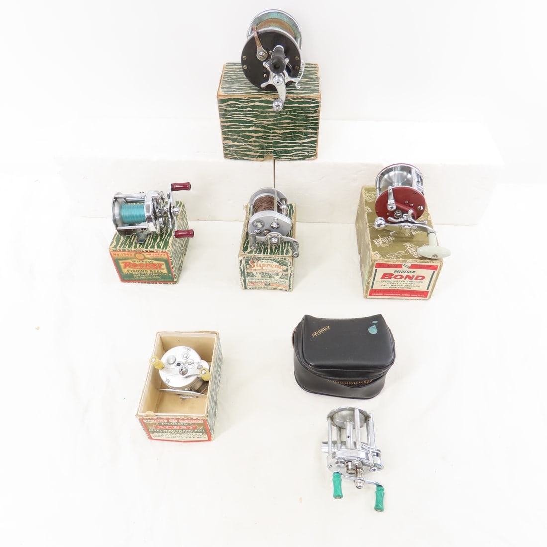 6 Vintage Pflueger Bait cast reels, 5 with boxes (1 of 20)