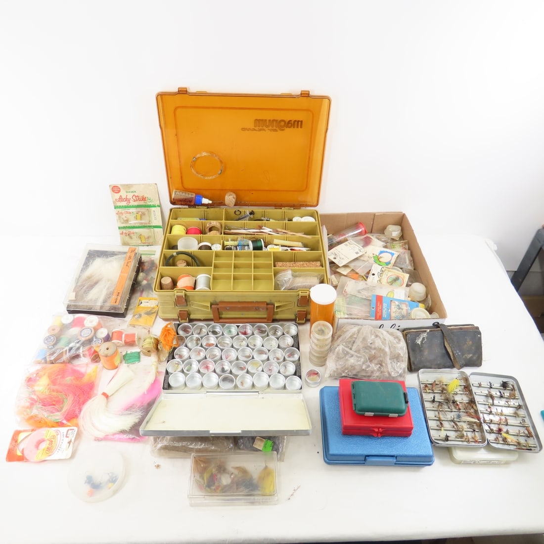 Fly Fishing Flies, Holders, Feathers, Tying (1 of 13)