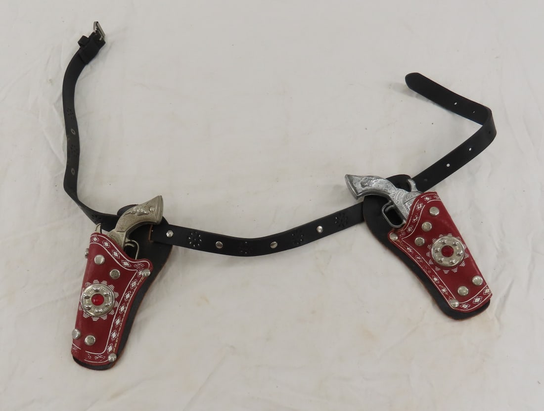 2 Vintage Small "Smoky" Cap Guns with Holster Belt (1 of 7)