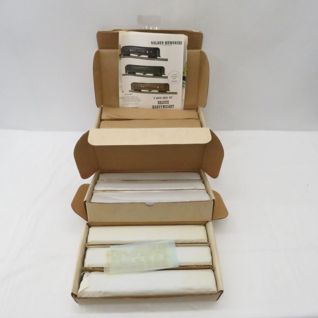 9 Williams Deluxe Pullman's Train Cars NIB (1 of 9)