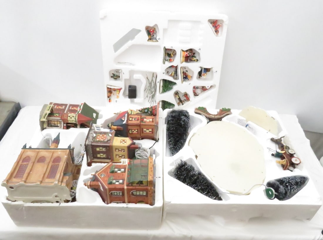 Member's Mark 34 Piece Victorian Village Set & Box (1 of 16)