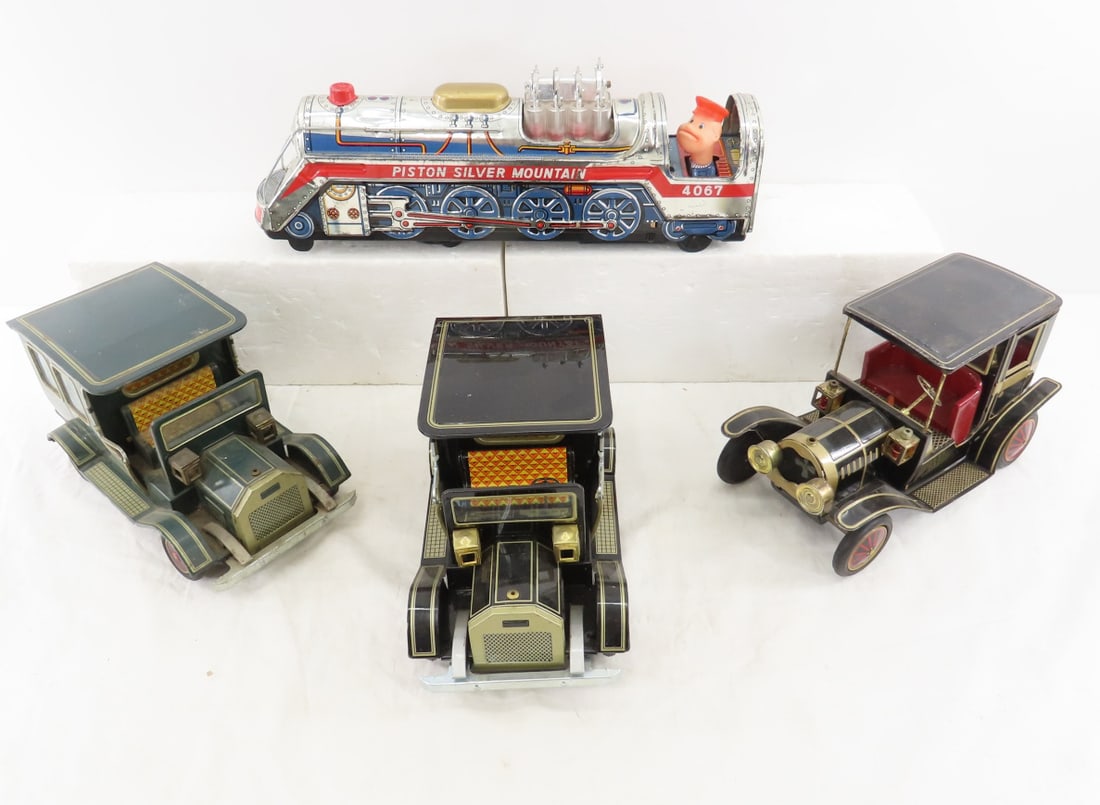 Tin Battery Op Old-Fashioned Cars & Train (1 of 20)