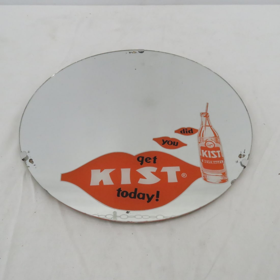 Kist Beverages Round Mirror (1 of 9)