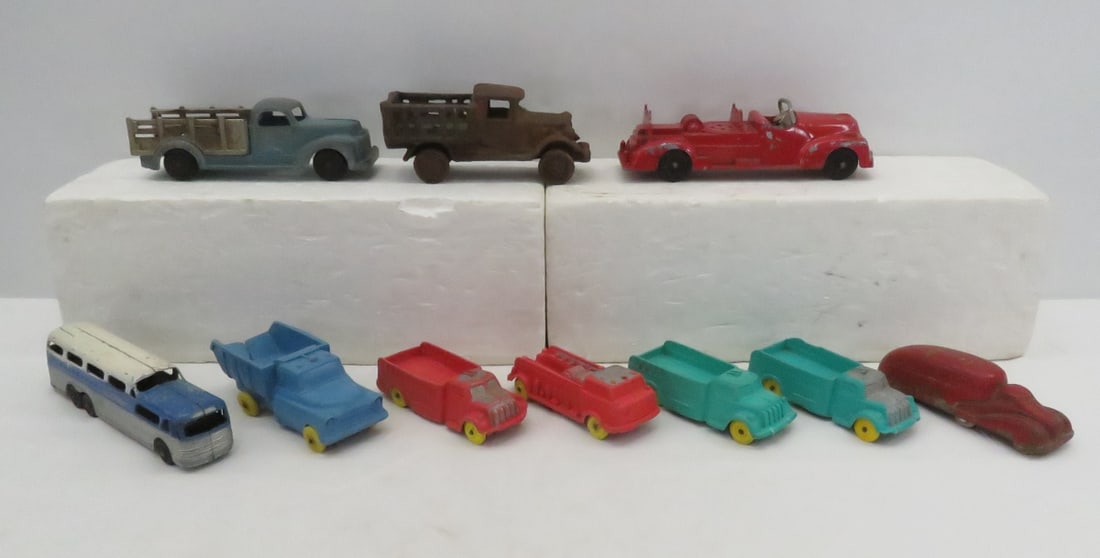 10 Vintage Metal & Plastic Vehicles (1 of 20)