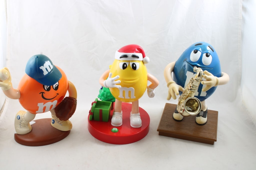 3 M&M Candy Dispensers (1 of 16)