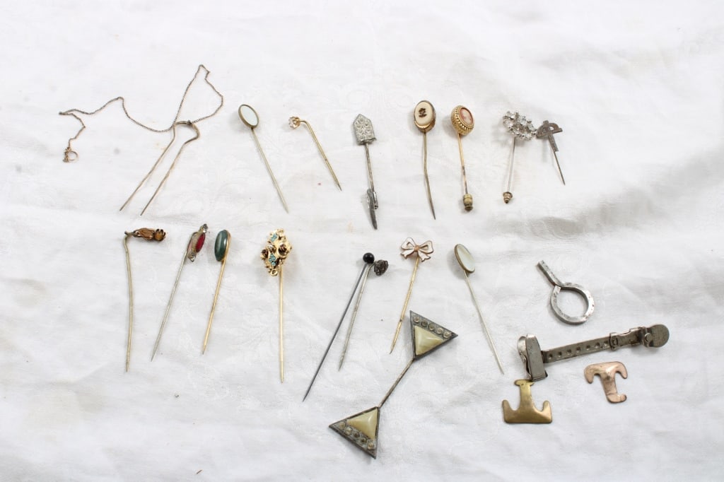 Antique Stick Hat Pins, Cuff Clip & Collar Clips (1 of 13)
