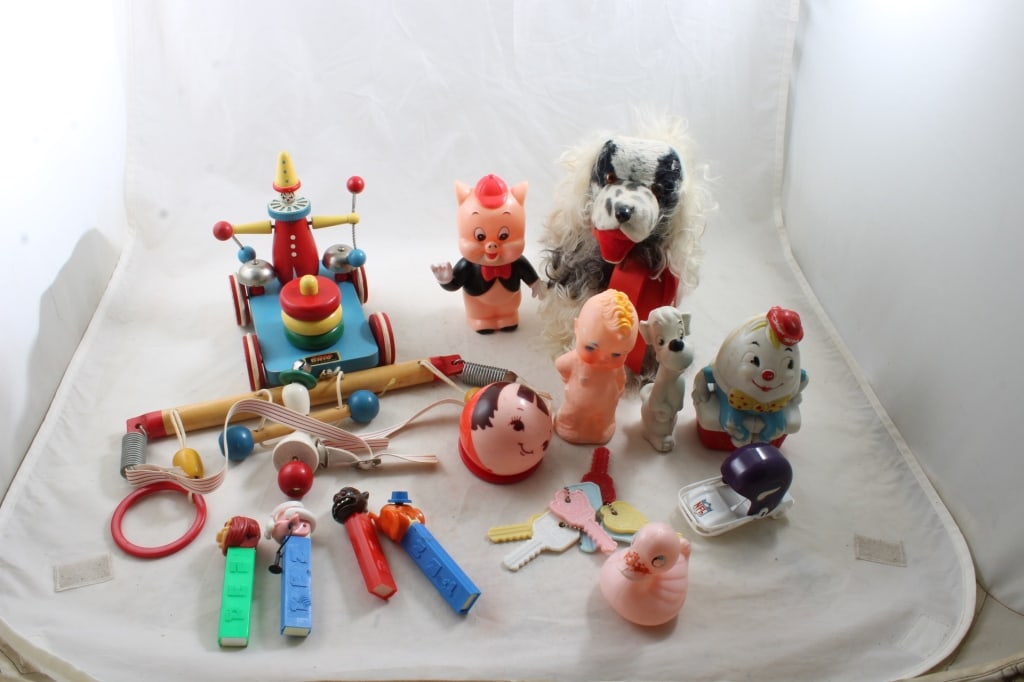Vintage Children's Toys (1 of 19)