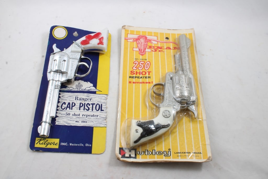 2 New/Old Stock Toy Guns Hubley & Kilgore (1 of 12)