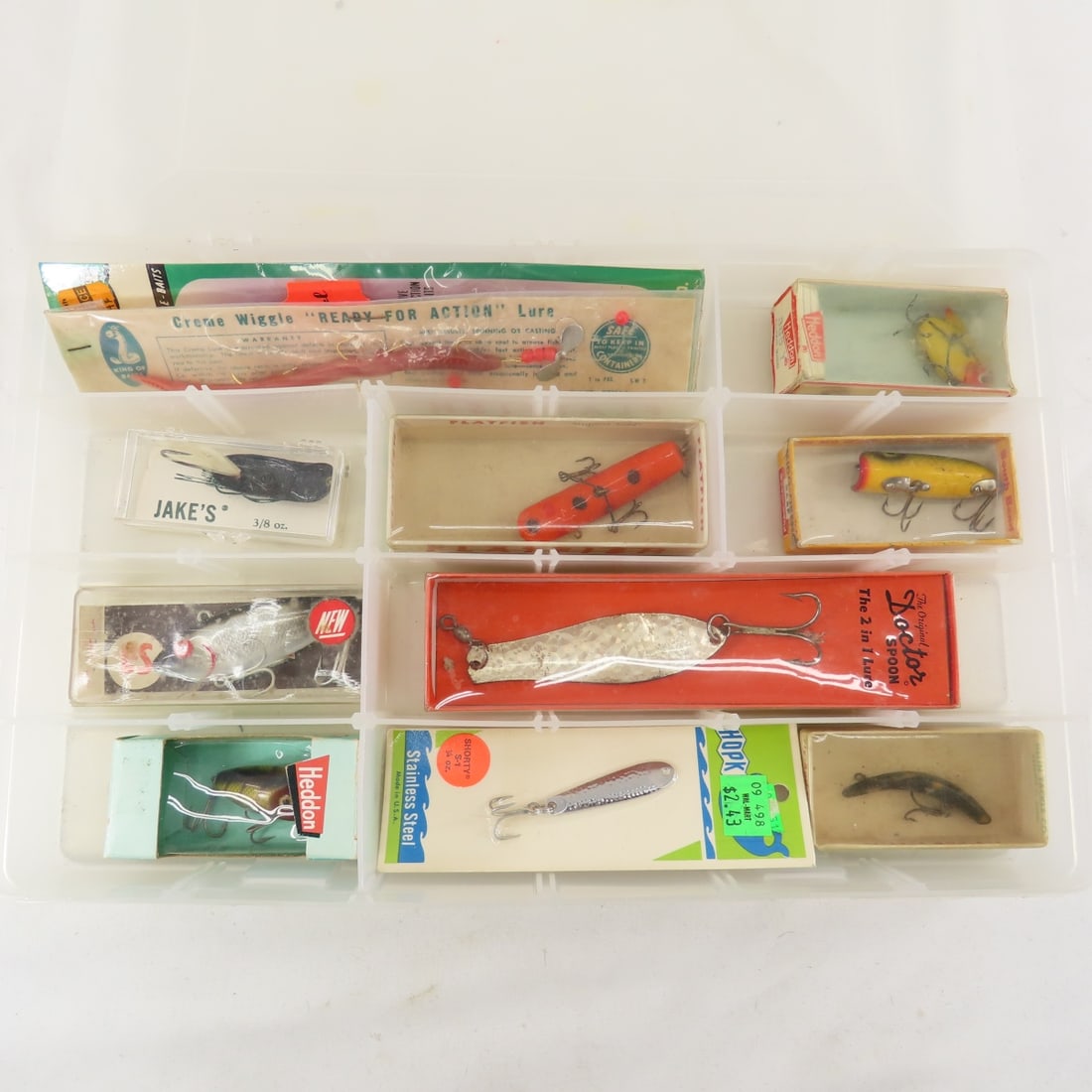Heddon, South Bend, Jakes Fishing Lures in Boxes: Heddon, South Bend, Jakes Fishing Lures in Boxes - Please ask questions and read terms & conditions before bidding.