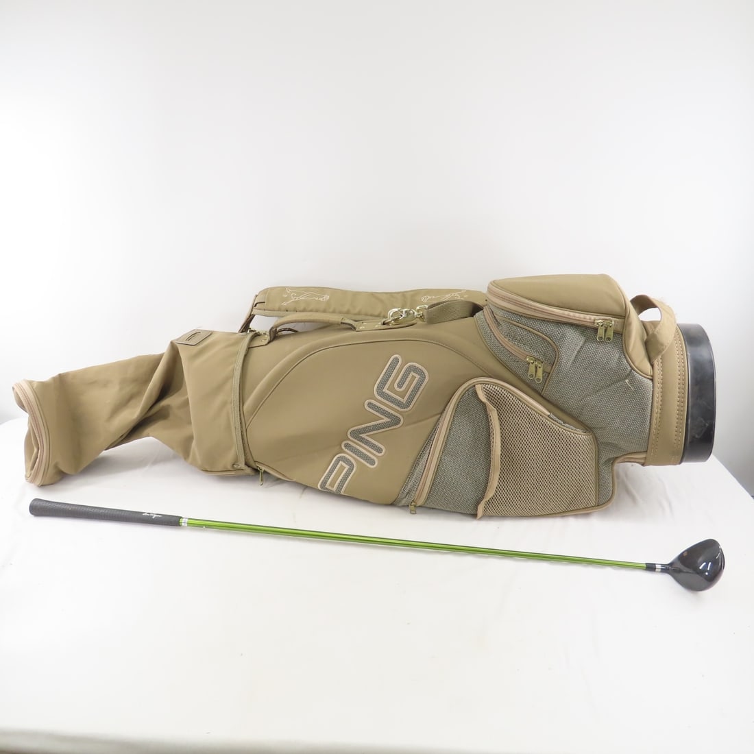 Ping Golf Bag & Ben Horton Driver: Ping Golf Bag & Ben Horton Driver - Please ask questions and read terms & conditions before bidding.