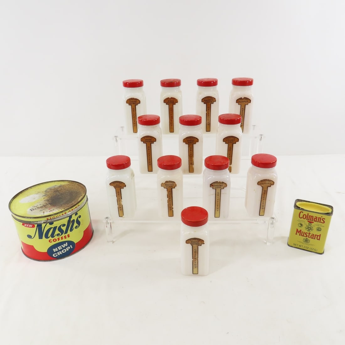 Vintage Milk Glass Spice Containers & More (1 of 18)