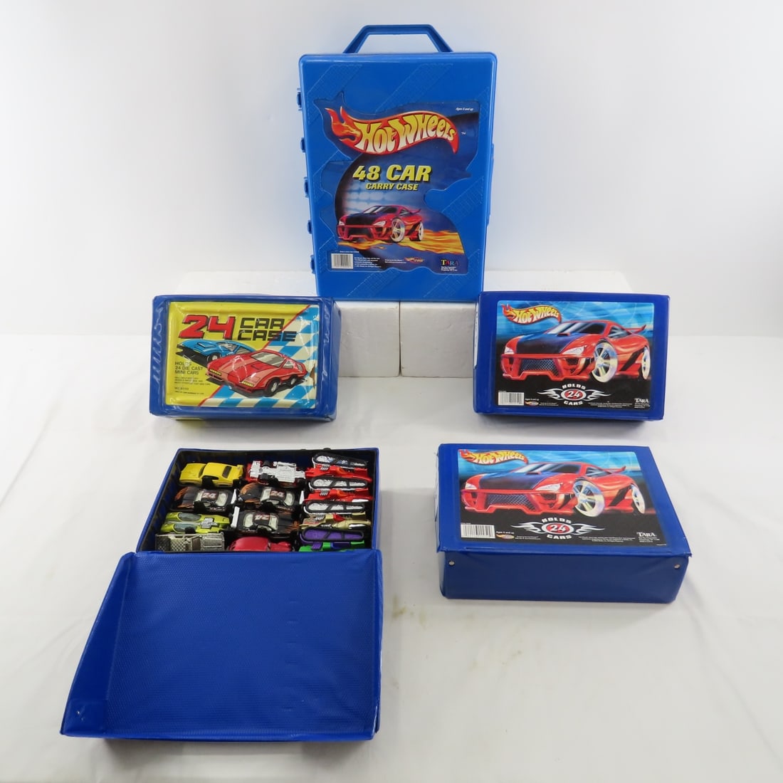 5 Hot Wheels Car Cases Filled With Mixed Diecast (1 of 15)